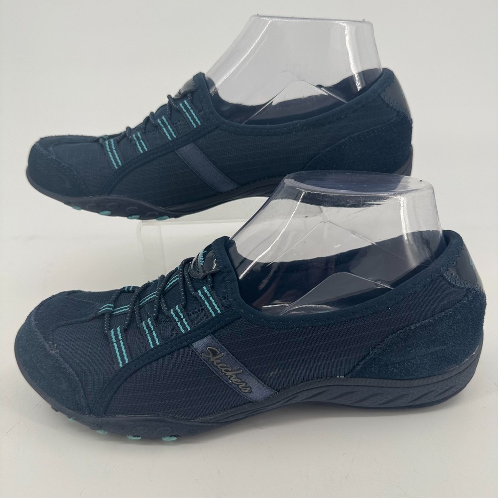 Skechers Breathe Easy Shoes WOMENS Navy Blue Suede Leather Slip On Sneakers 6.5 - Picture 2 of 8